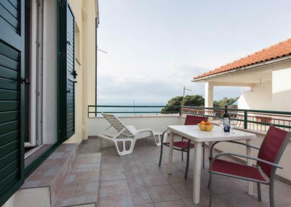 Apartmani Niko Podgora Luaran gambar