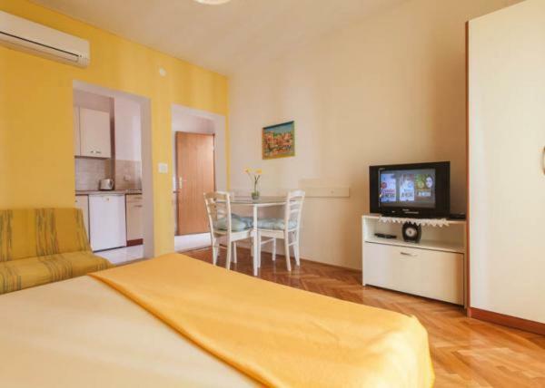 Apartmani Niko Podgora Luaran gambar