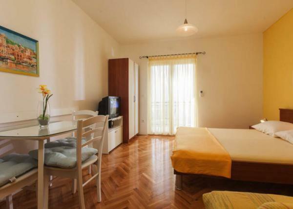 Apartmani Niko Podgora Luaran gambar